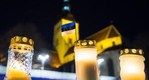 В Эстонии вспоминают жертв бомбардировки 1944 года - Похоронный портал