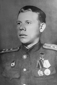 Ушел из жизни Герой Советского Союза Ларионов Алексей Алексеевич  - Похоронный портал