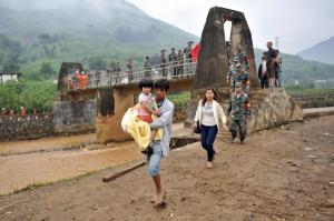 В результате землетрясения на юго-западе Китая образовалось озеро - Похоронный портал