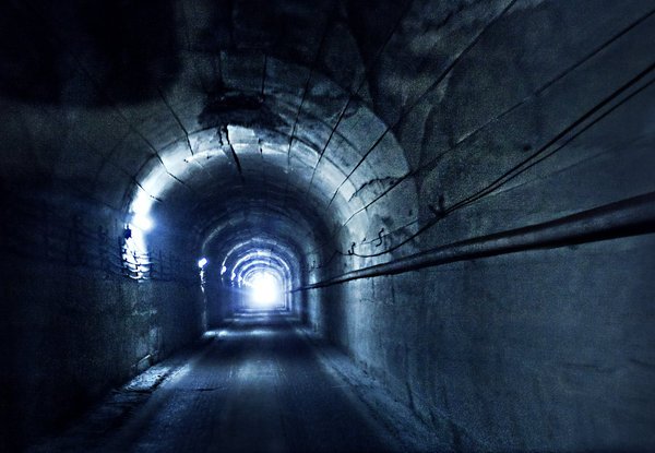 Ученые проследили, как появляется "свет в конце тоннеля" после смерти - Похоронный портал