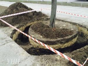 Несколько старых захоронений раскопали в центре Борисполя - Похоронный портал