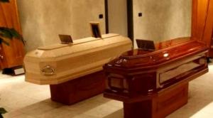 В Неаполе отменены похороны из-за путаницы с телами - Похоронный портал