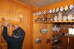 Жительница Башкирии устроила у себя дома музей тысячи чайников