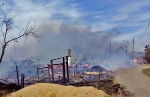 Два человека стали жертвами разрушительных пожаров в Красноярском крае (видео) - Похоронный портал
