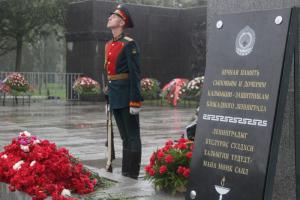 На Пискарёвском кладбище открыли памятную плиту воинам Калмыкии - Похоронный портал