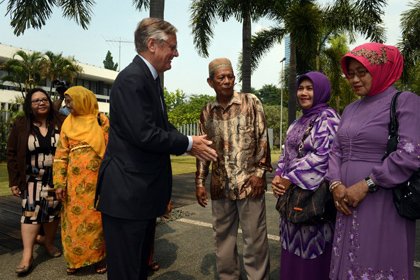 Нидерланды извинились за казни в колониальной Индонезии - Похоронный портал