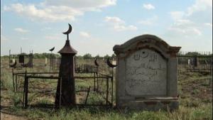 Директор кладбища в Костанае вымогал взятку у сына покойного за "престижное" место - Похоронный портал