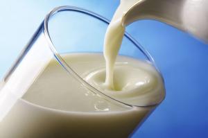 Чрезмерное употребление молока может привести к смерти - Похоронный портал