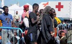 Около 200 человек погибли при крушении двух кораблей у берегов Ливии - Похоронный портал