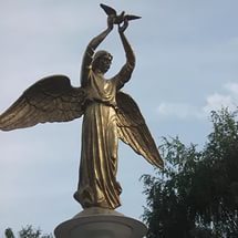 «Ангел мира»: в Венгрии установлен памятник российским воинам - Похоронный портал