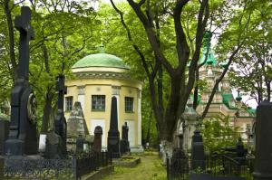 На кладбищах Москвы начали продавать участки для родовых захоронений - Похоронный портал