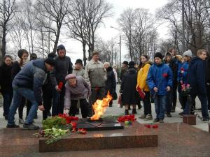 Волонтеры привели в порядок захоронения на Преображенском кладбище - Похоронный портал
