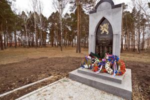 Чехия обеспокоена ситуацией вокруг памятника чешским легионерам в Самаре - Похоронный портал