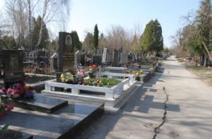 Умереть стало дороже: цены на похороны в Украине растут, а мест не хватает - Похоронный портал