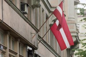 Латвийский депутат предложил запретить антифашистские организации - Похоронный портал