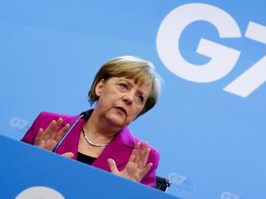 Меркель исключила возможность приглашения Путина на саммит G7 - Похоронный портал