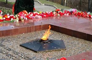 Капитальный ремонт мемориала «Вечный огонь» завершён в Балахне - Похоронный портал