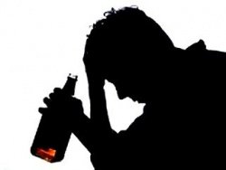 Ученые выяснили, что алкоголики чаще умирают от психологических проблем, чем непосредственно от алкоголизма.