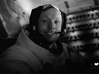 Астронавты не умирают по субботам. Скончался первый человек на Луне Нил Армстронг - Похоронный портал