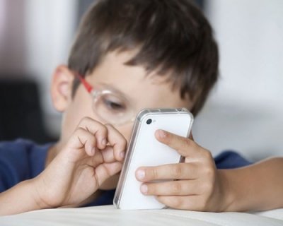 Смартфоны опасны для здоровья детей