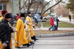 Священники готовят воздушный крестный ход над Новосибирском - Похоронный портал