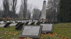 В Польше начали ремонт кладбища красноармейцев - Похоронный портал
