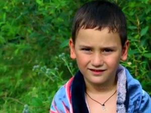 Семилетний мальчик умер в больнице после того, как "скорая" два часа везла его до лечебного учреждения - Похоронный портал