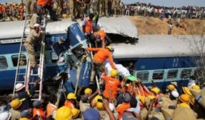Более 110 человек скончались в Индии после крушения поезда - Похоронный портал