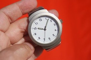 Ученые изобрели предупреждающие о болезни "умные часы"