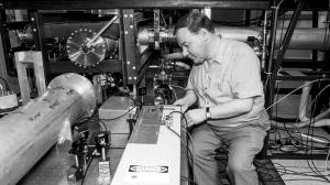 Скончался шотландский ученый Рональд Древер, открывший гравитационные волны - Похоронный портал