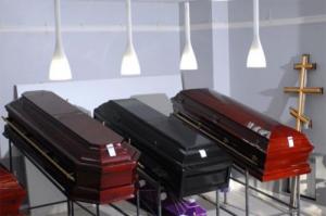 Российские чиновники заказали элитные гробы на 1 млн рублей - Похоронный портал
