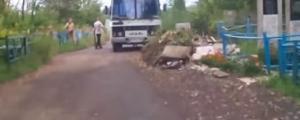 На состояние Никольского кладбища в Донском Тульской области жалуется местный житель (видео) - Похоронный портал