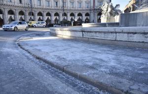 Восемь человек стали жертвами похолодания в Италии - Похоронный портал