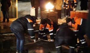 На могиле Неизвестного солдата в Москве временно погасили Вечный огонь - Похоронный портал