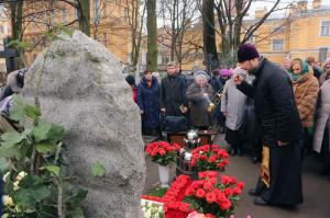 Пятую годовщину кончины архимандрита Елеазара (Иванова) отметили в Александро-Невской лавре - Похоронный портал