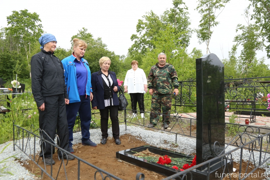 Светлана Галянт профинансировала установку памятника на могиле ветерана Великой Отечественной войны