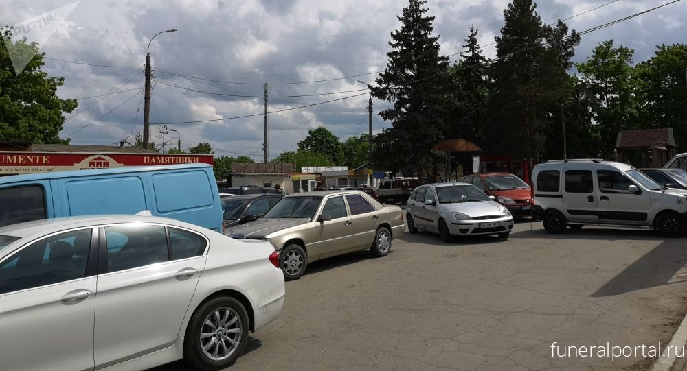 Молдова. Кишиневское кладбище превратили в проезжую часть  - Похоронный портал