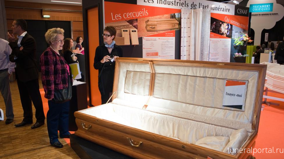 The millennials taking on France's funeral business - Похоронный портал