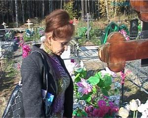 В Красноярском крае коммунальщики сожгли крест на могиле (видео) - Похоронный портал