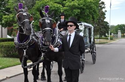 Burial, cremation, or the 'Gentle Way'? This funeral director offers an eco-alternative