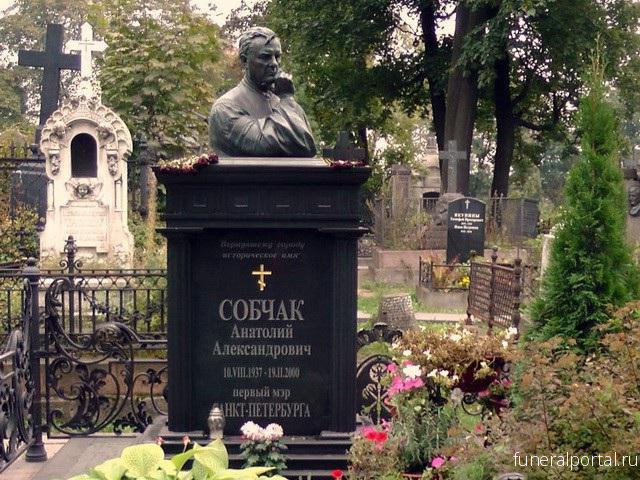 Знаменитые кладбища Петербурга: от 1713 года до наших дней