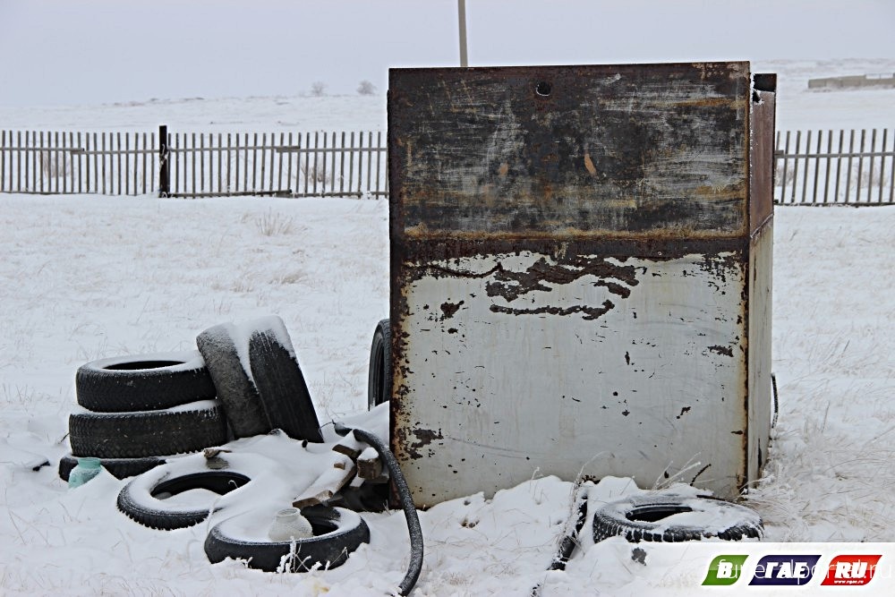 Гай. Скотский вандализм на кладбище - Похоронный портал