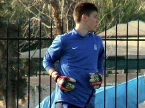 В Греции во время тренировки умер 18-летний футбольный вратарь - Похоронный портал