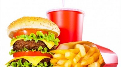 Единственный прием жирной пищи порождает катастрофу в организме человека