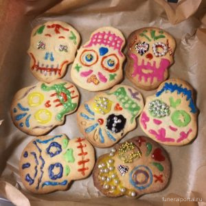 "Кафе смерти" в Ко Тайроне пытается заставить людей рассказать о конце жизни - Похоронный портал