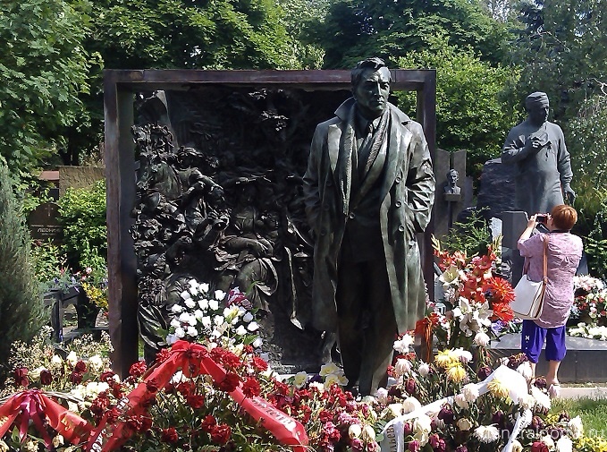 Экскурсии в мир мертвых: какие кладбища России и мира привлекают туристов