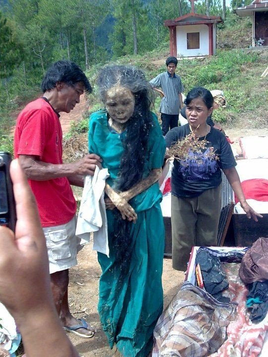 Обряд захоронения в индонезийском племени