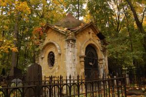 На Введенском кладбище под землей оказались несколько десятков памятников - Похоронный портал