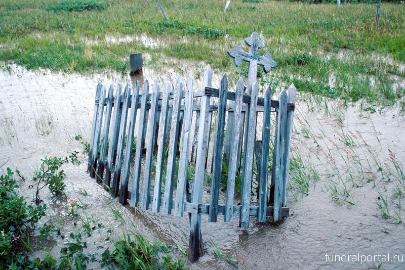 The Abandoned Graveyards on a Thawing Arctic Island - Похоронный портал