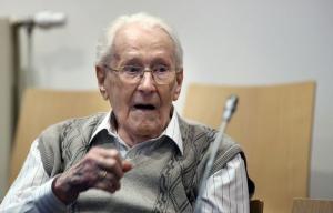 Бухгалтер Освенцима предстал перед судом - Похоронный портал